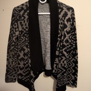 Forever 21 Black and Gray Knit Sweater